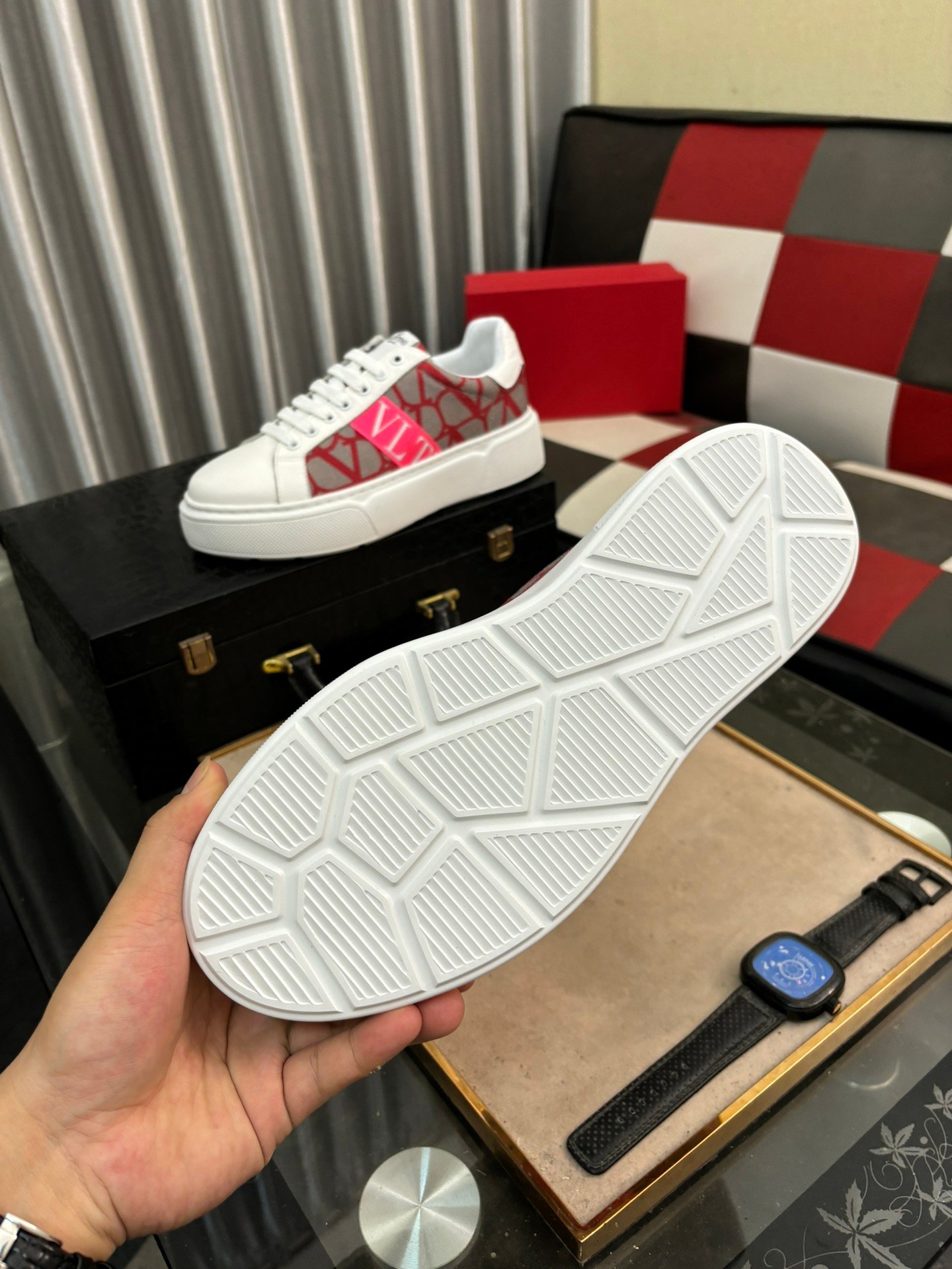 DM_20251011204301_006