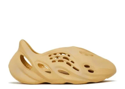YEEZY FOAM RUNNER ‘DESERT SAND’