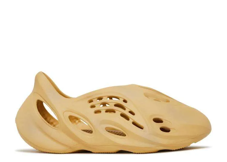 yeezy-foam-runner-desert-sand-1