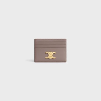 GET THE LATEST NEWS ABOUT CELINE PEBBLE