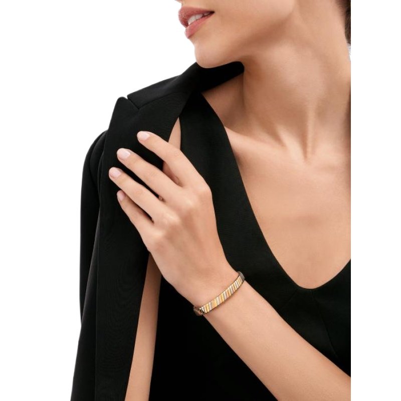 c6cec26aaef88072a58f5f19914c94d12121f761